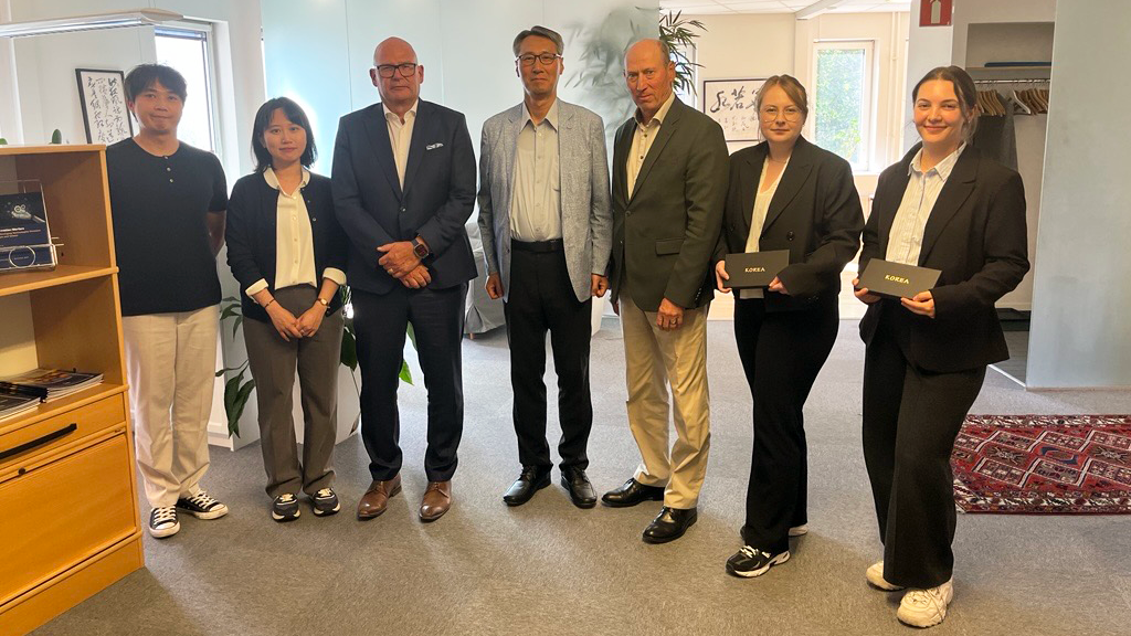ISDP’s Stockholm Korea Center welcomed a delegation from the Korea Institute for Defense Analyses (KIDA) for a roundtable discussion focused on Sweden’s military management framework